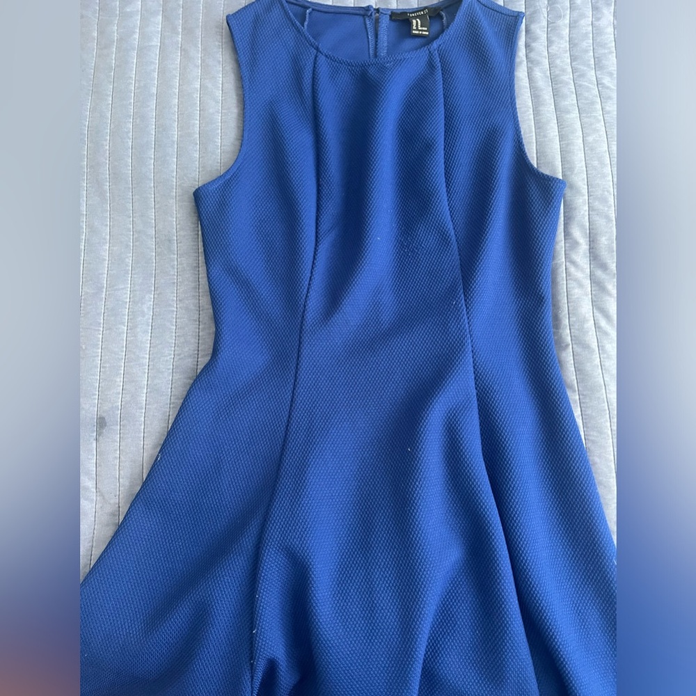 Forever 21 Woman Dress